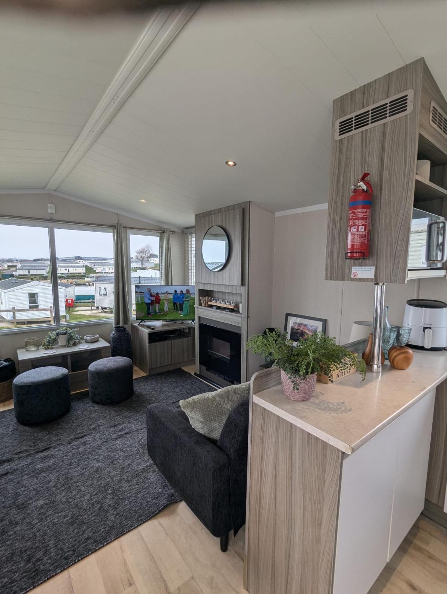 Beautifully Presented Dog Friendly Caravan On Very Popular Littlesea Holiday Haven Park Weymouth Wyke Regis Zewnętrze zdjęcie